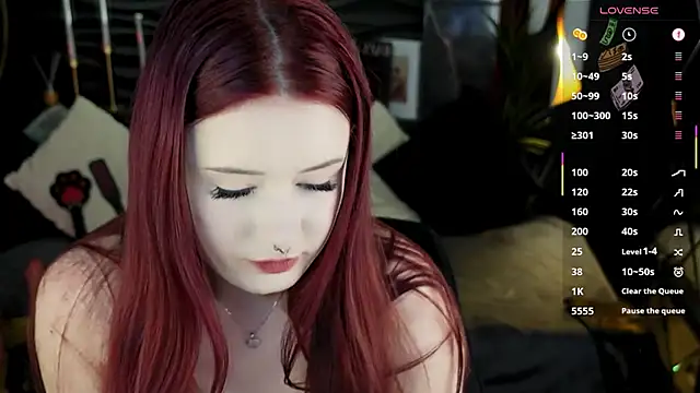 Lily_Moonlight webcam