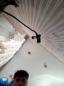 Handsomeboy3344's live cam