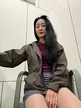 so-linger Stripchat cam model