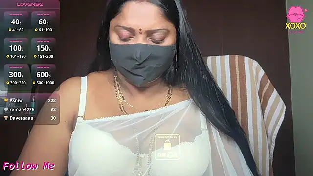 vani-09 Stripchat cam model