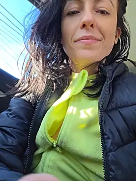 risky_woman - Risky_woman's free webcam - UK Sex Cams