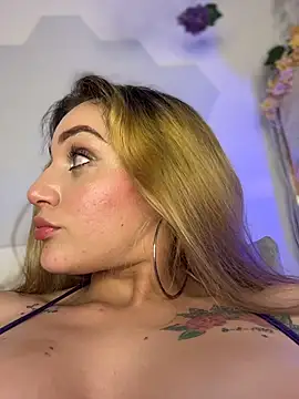 sara_sophia420 - Sara_Sophia420's free webcam - UK Sex Cams