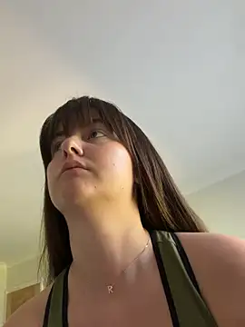 LolaSkyee - Live Cam