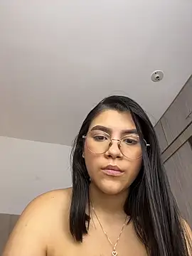 Julieta_Hornyx webcam