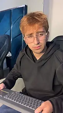 JeremySanders1_ webcam