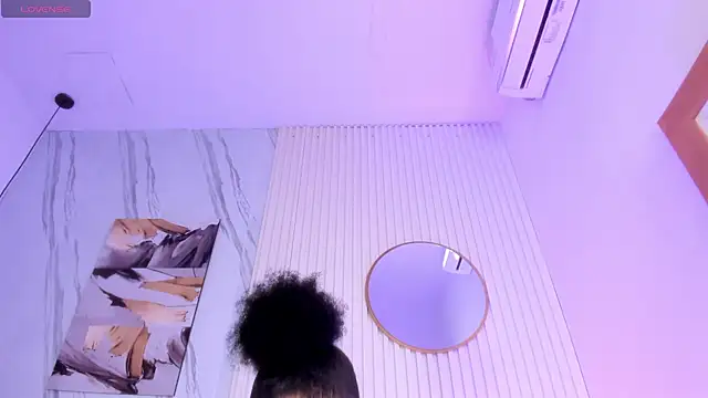 Afro_Luna webcam