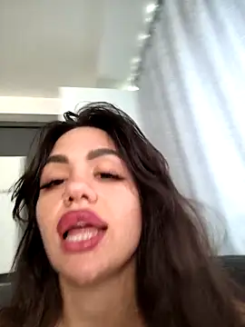 siennaluxexx - SiennaLuxexx's free webcam - UK Sex Cams