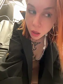 rosiesecret - RosieSecret's free webcam - UK Sex Cams