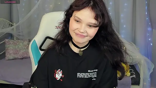 emilychaves - EmilyChaves's free webcam - UK Sex Cams