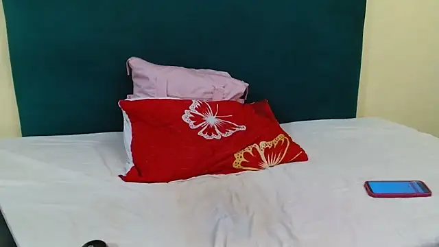 FreakyMelanin18 webcam