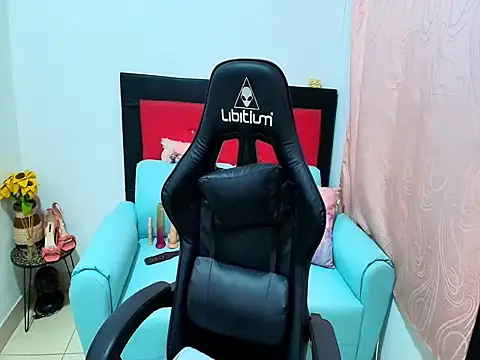 Emma_latinasexy18 webcam