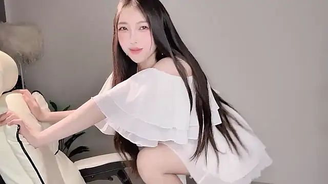 美女Yukiy8877在线直播