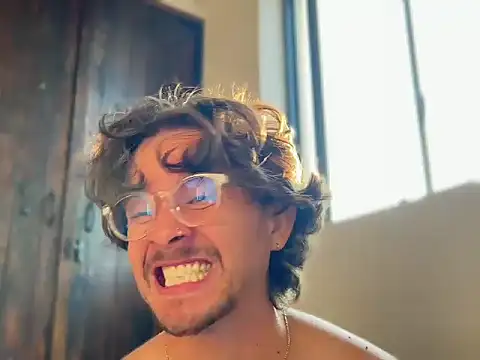 mcklister_kinky_feets webcam