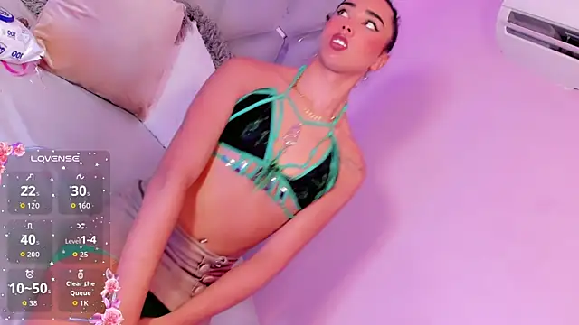 Daniiela_Ember webcam