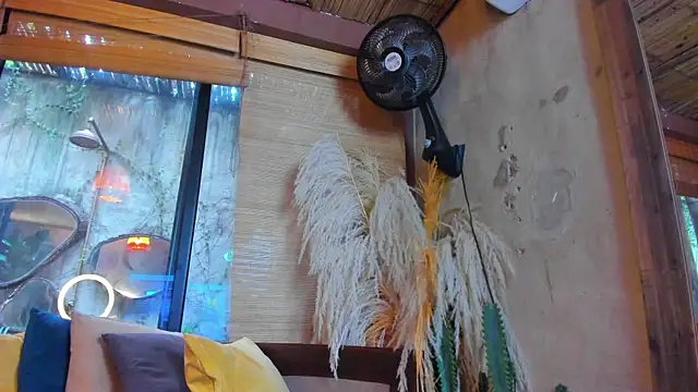 Victoria_Gonzalez webcam