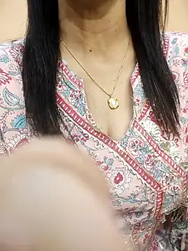 Rising_Queen - Live Cam