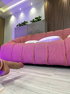 Ada_johansenn webcam