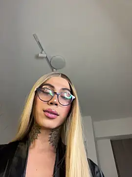 miss_tatiana_ live sex cam