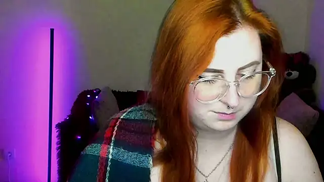 Alicia_love00 webcam