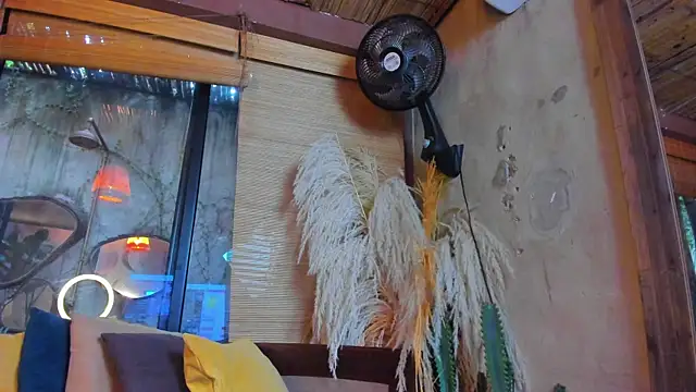 Victoria_Gonzalez webcam