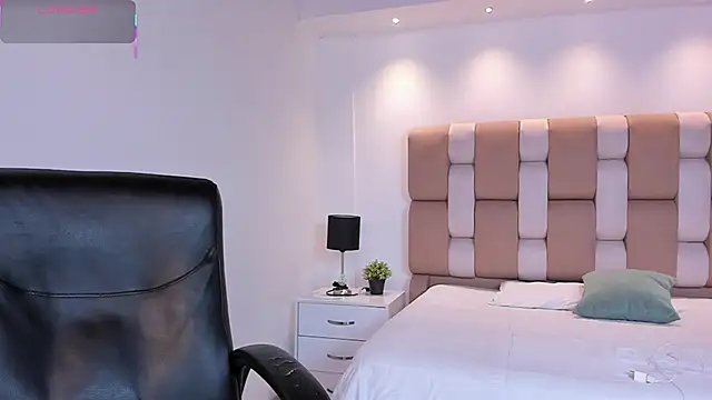 martina_mancini webcam