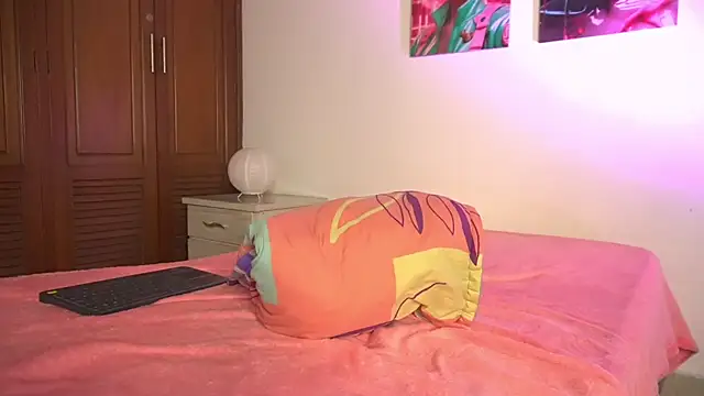 pocahotass_11 webcam