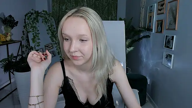 maoqibeverly - MaoqiBeverly's free webcam - UK Sex Cams