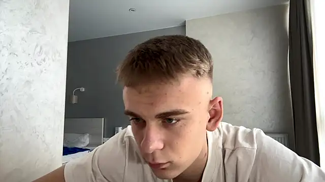 solofury (M twink) - Buy car