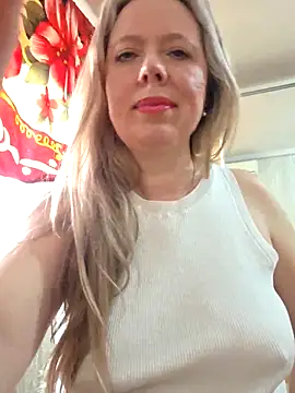 Irina3718 webcam