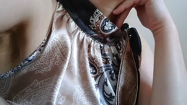 anngelle - Anngelle's free webcam - UK Sex Cams