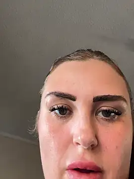 Shelly123Barrel webcam