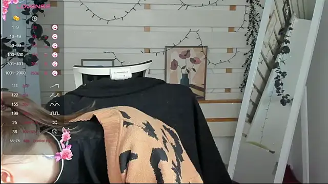 Josephine_Kiss webcam