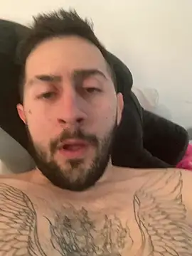 robeertiito's live cam