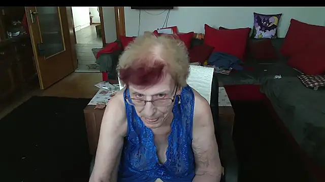 HeisseomaOriginal live sex cam