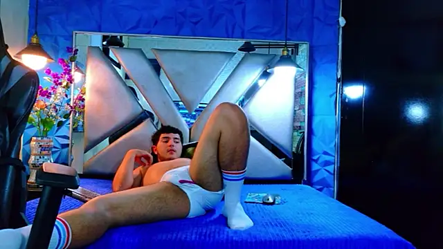 Oliver_Jamees webcam