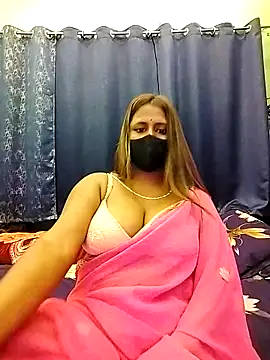 LoveLy-Soneya webcam