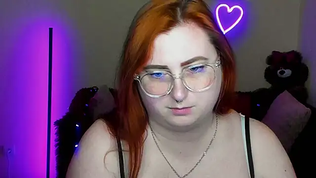 Alicia_love00 webcam