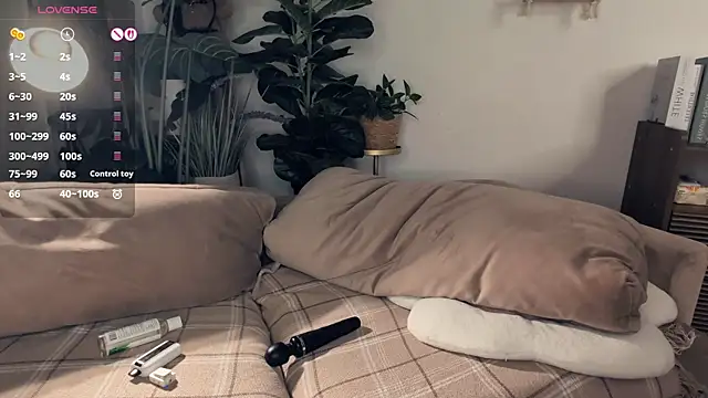 LaureMestler's live cam