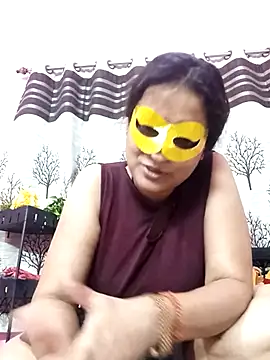 Webcam Model (Gullapi)  is live.Free join now!