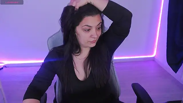 LuciaLoca live sex cam