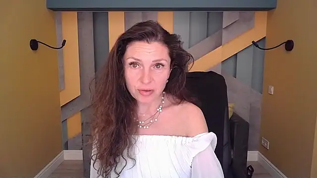 ellalong - EllaLong's free webcam - UK Sex Cams