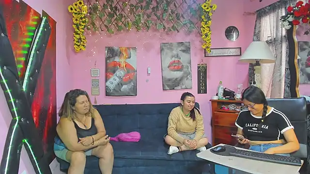 lesbiancuple webcam