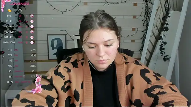 Josephine_Kiss webcam