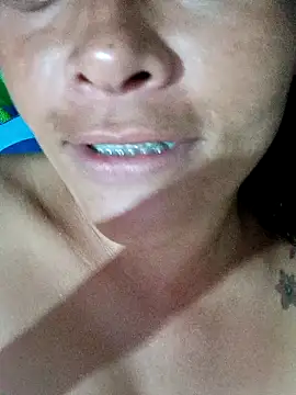 Webcam Model (sarayulith)  is live.Free join now!