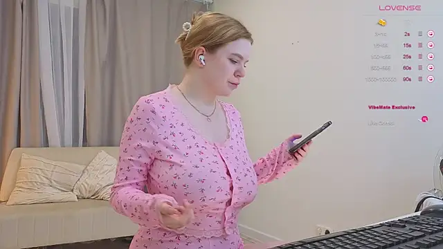 lovly_bambi live sex cam