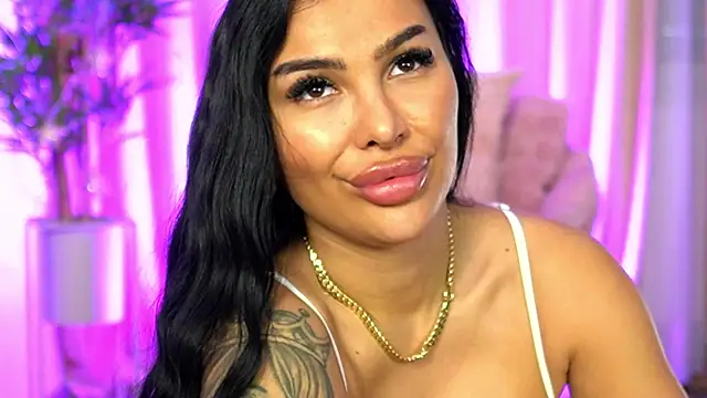 firesbomb777 Stripchat cam model