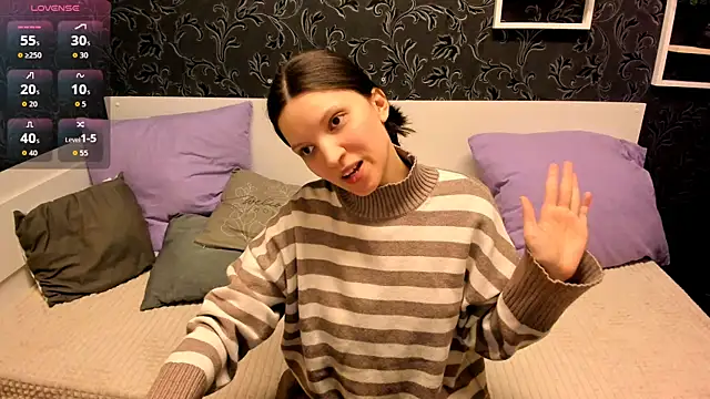 MelaniGrand live sex cam