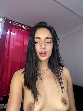 Webcam Model (leilani_X)  is live.Free join now!