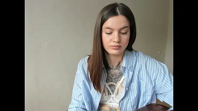 nikkiekitty - NikkieKitty's free webcam - UK Sex Cams