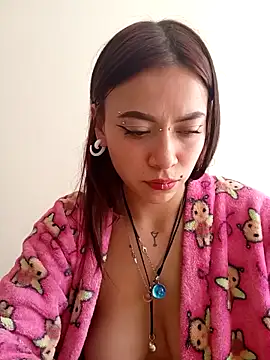 AuroraaMoonn live sex cam